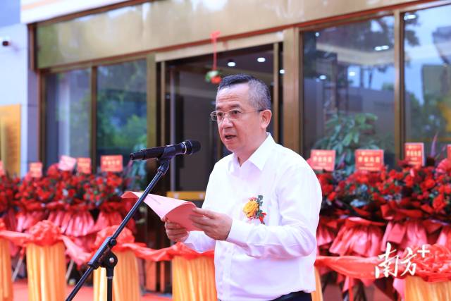 凯发天生一触即发集团首席资本运营官，创兴银行董事李锋。 受访者供图